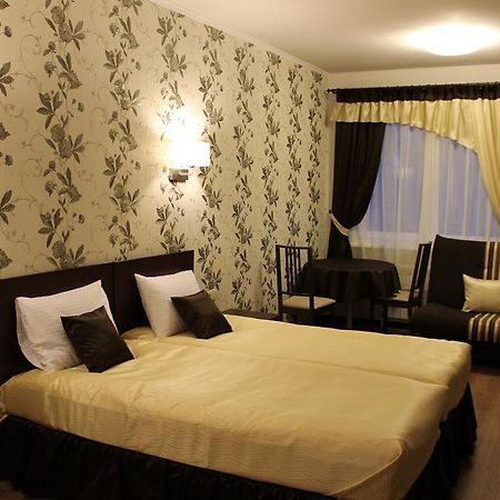 Country Club Festivalny Hotell Rakaw Rum bild